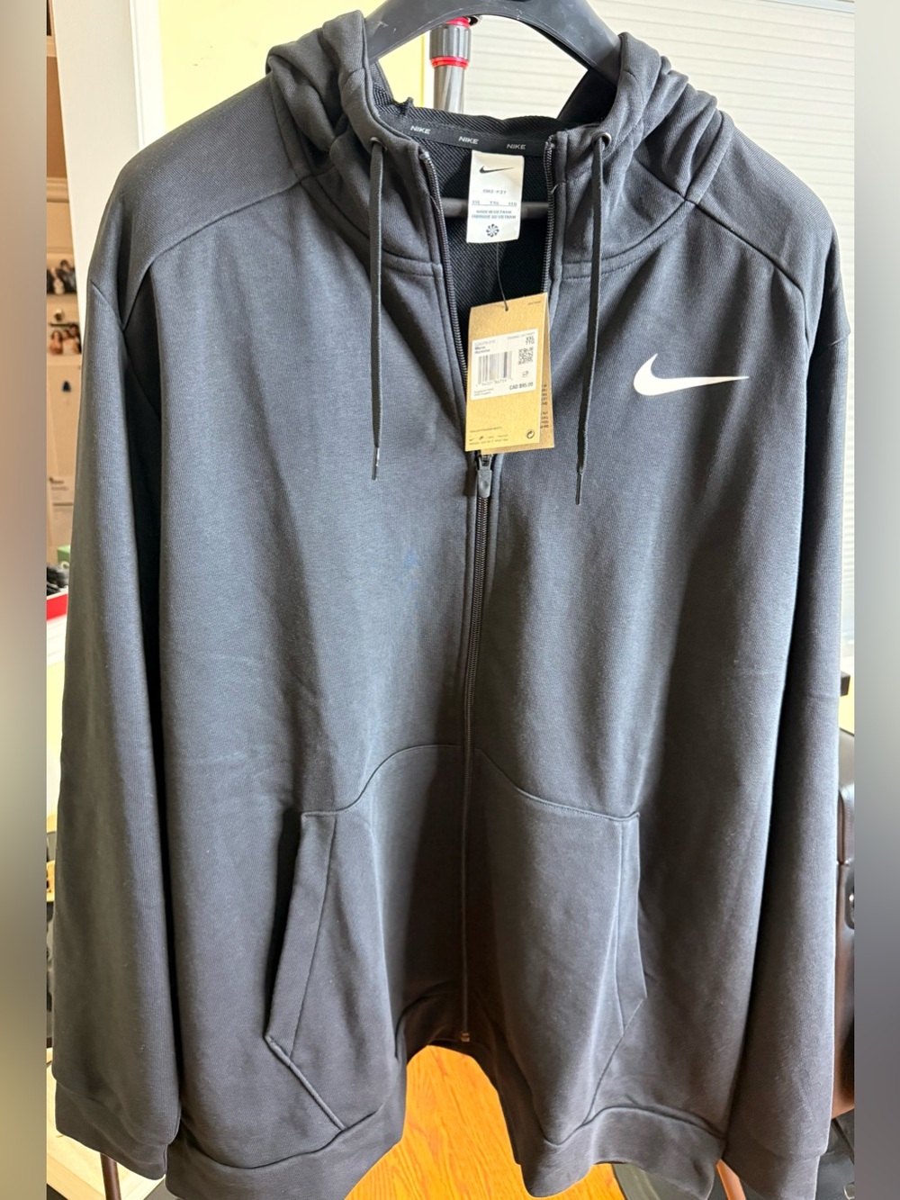 Beautiful Nike Black Full-Zip Hooded Sweatshirt!!! - Picture 2 of 7